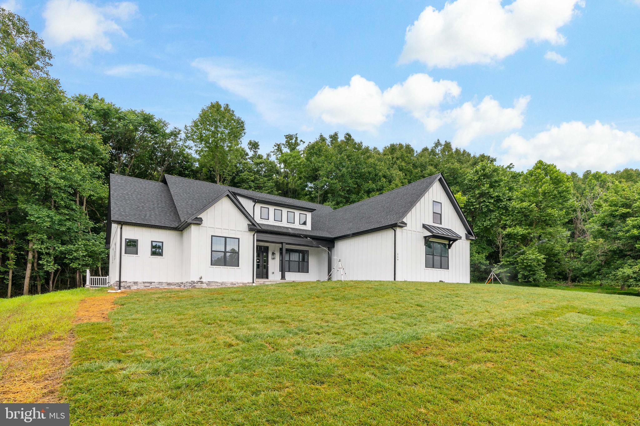 CROSSINGS ON THE POTOMAC - Residential