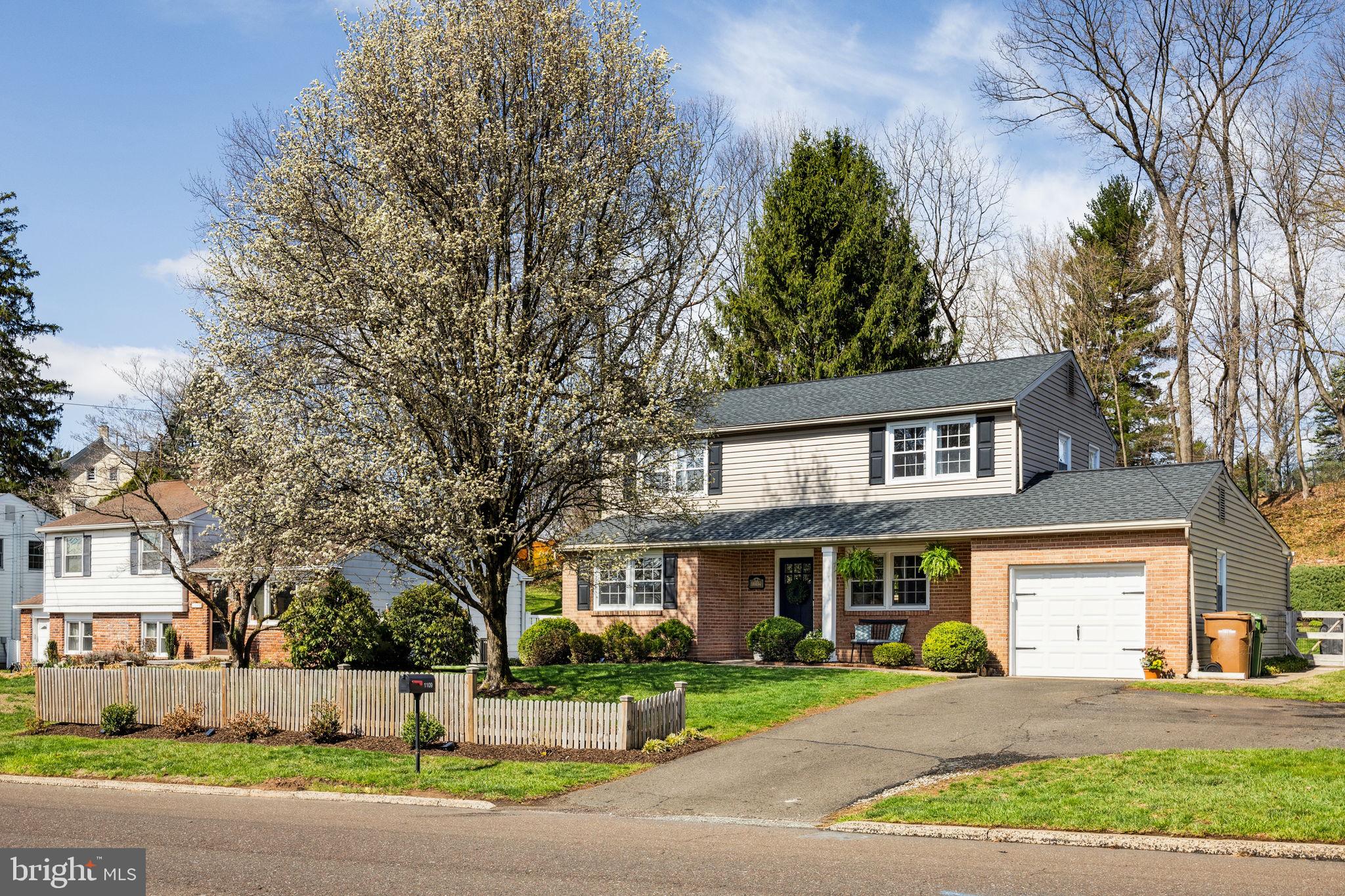 1109 E BUTLER PIKE