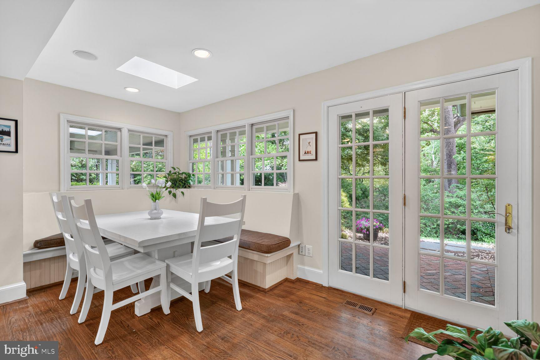BELLEVUE FOREST - Residential