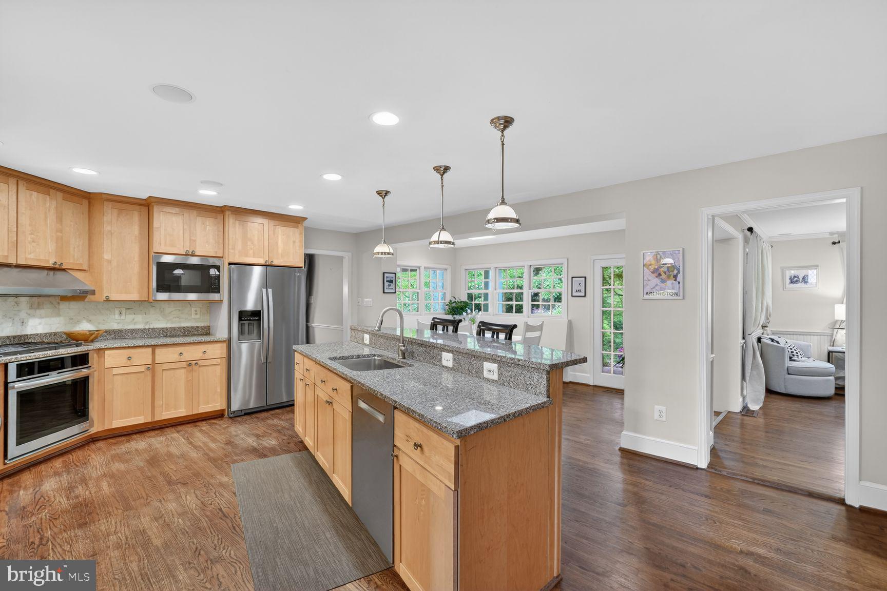 BELLEVUE FOREST - Residential