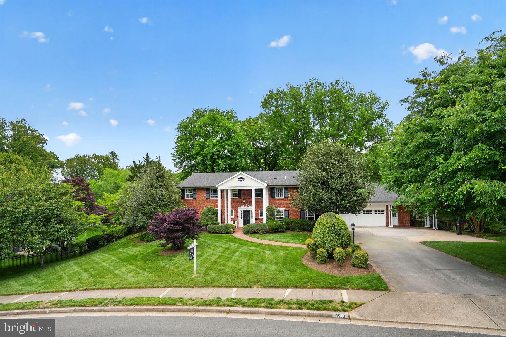 BELLEVUE FOREST - Residential