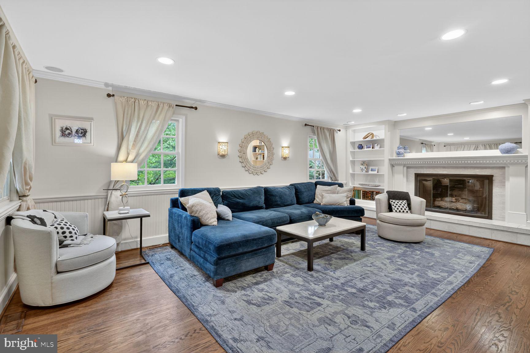 BELLEVUE FOREST - Residential