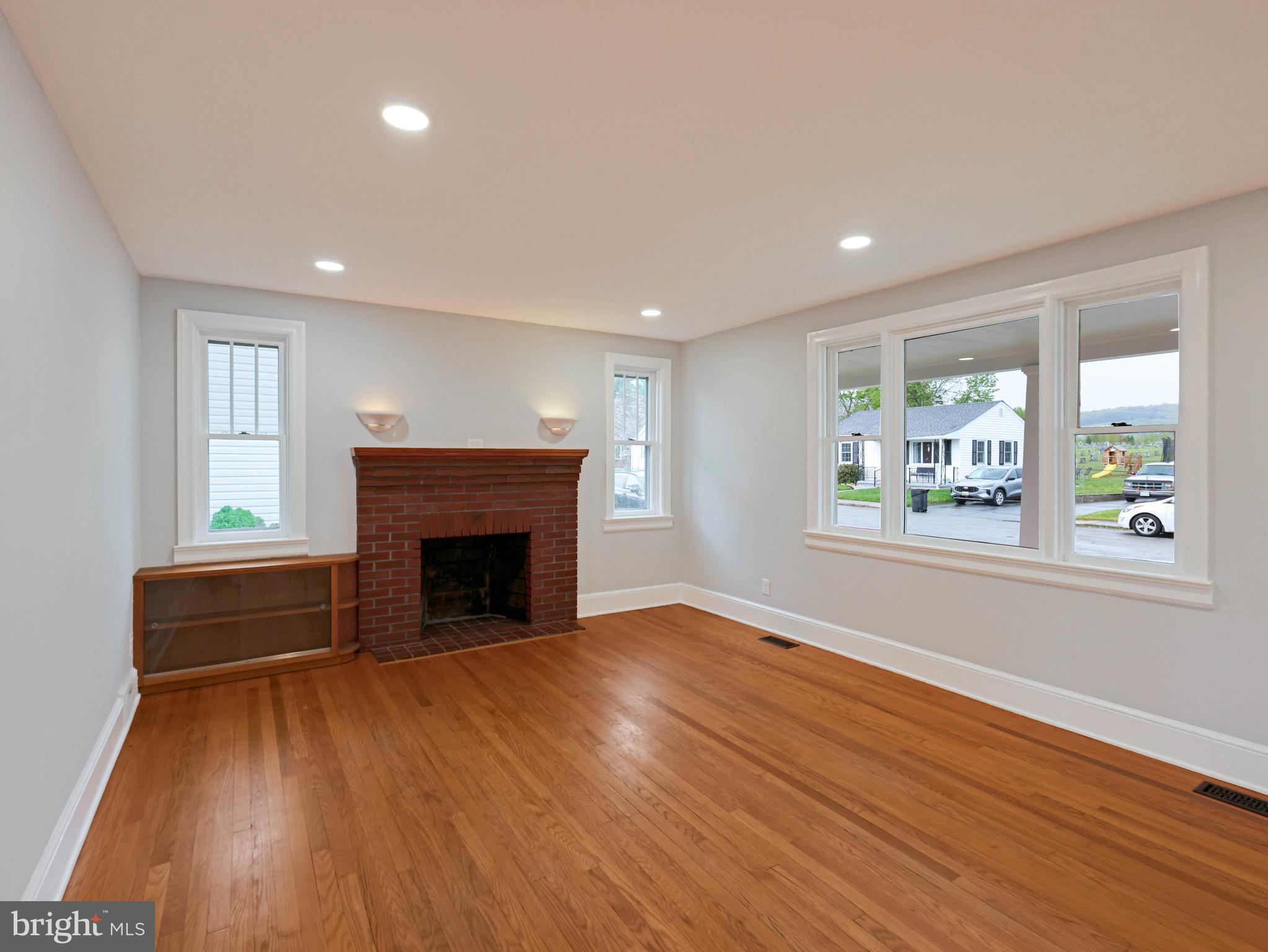 BOONSBORO - Residential