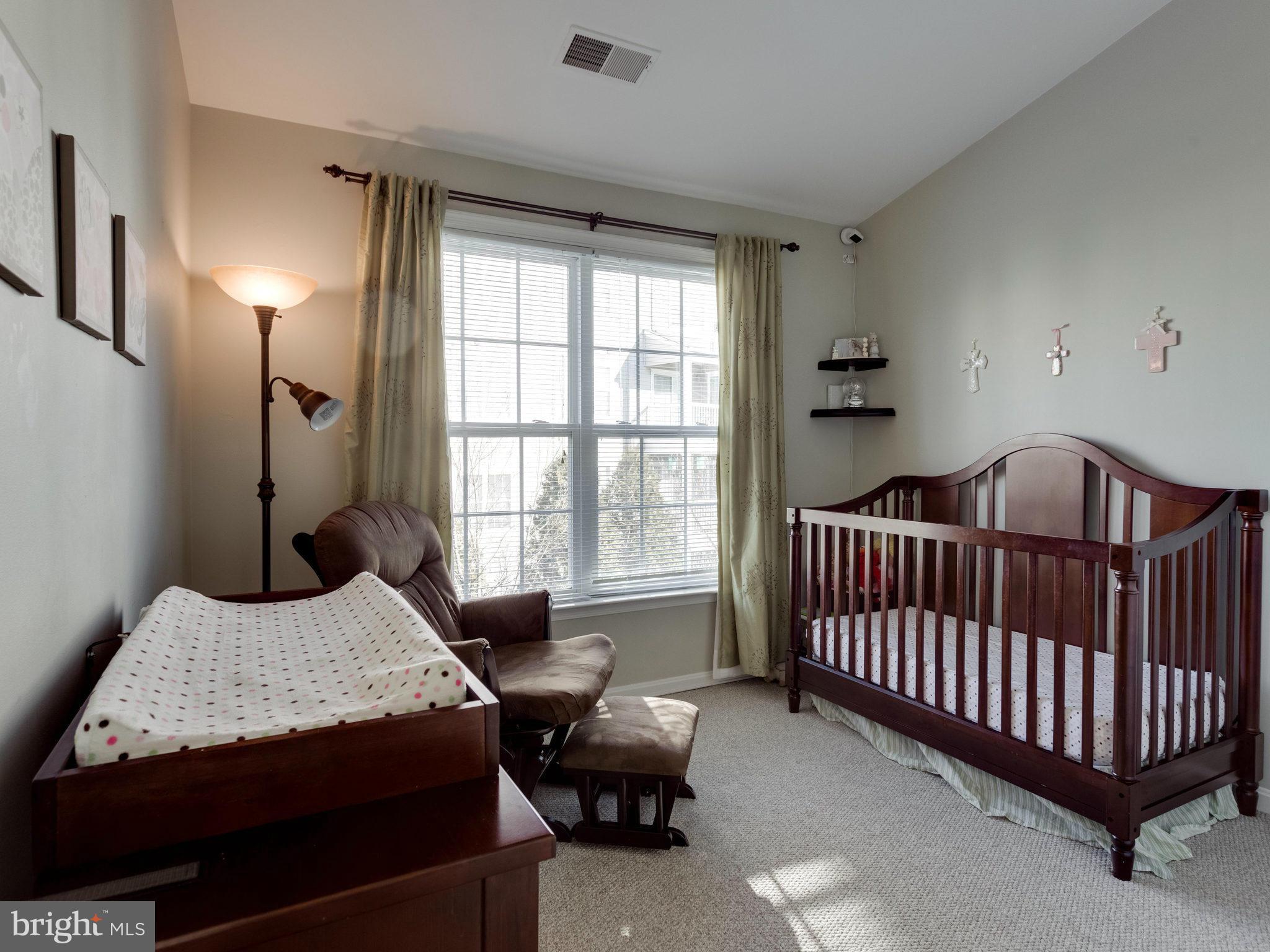 FAIR LAKES - Residential