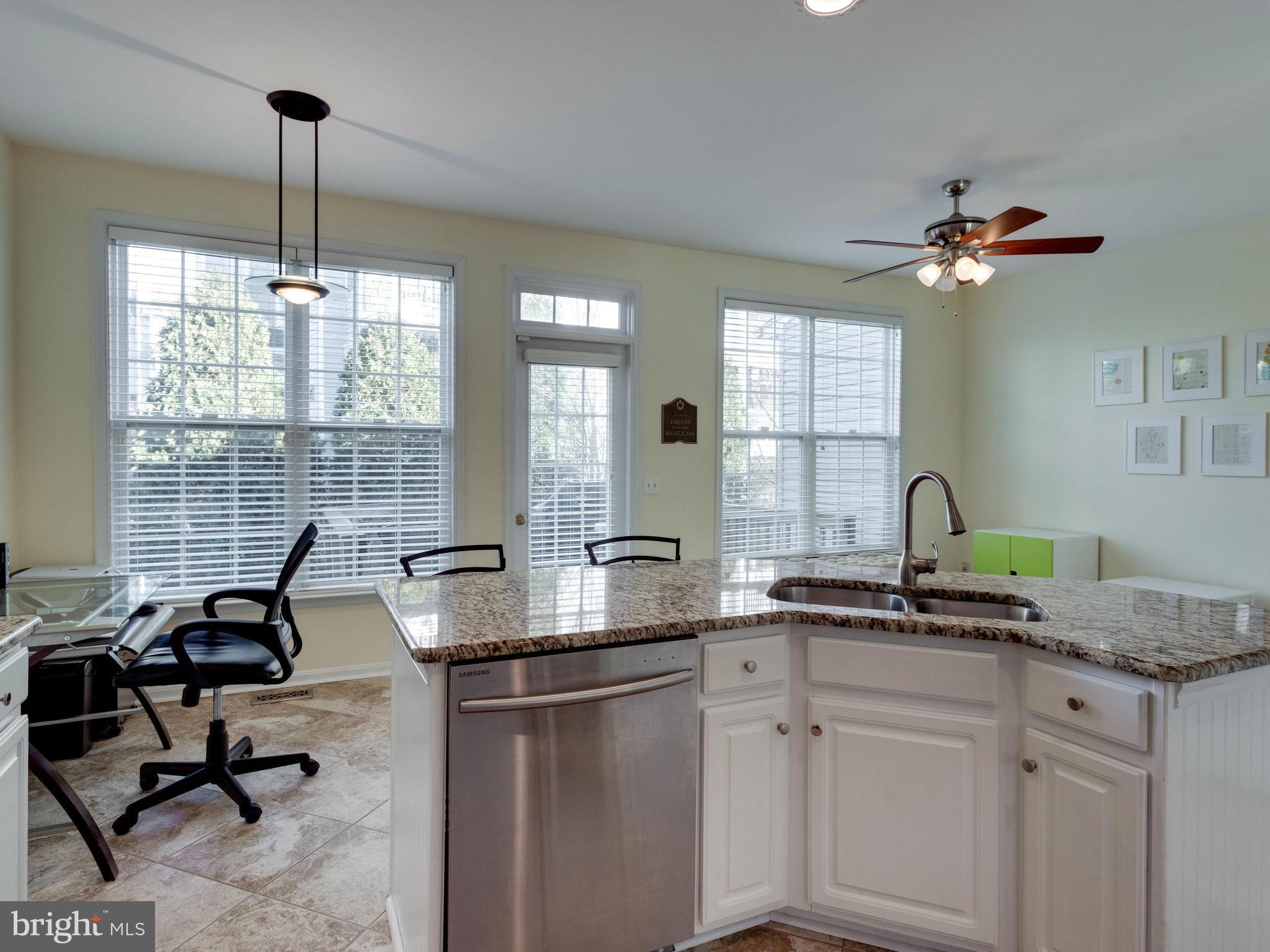 FAIR LAKES - Residential