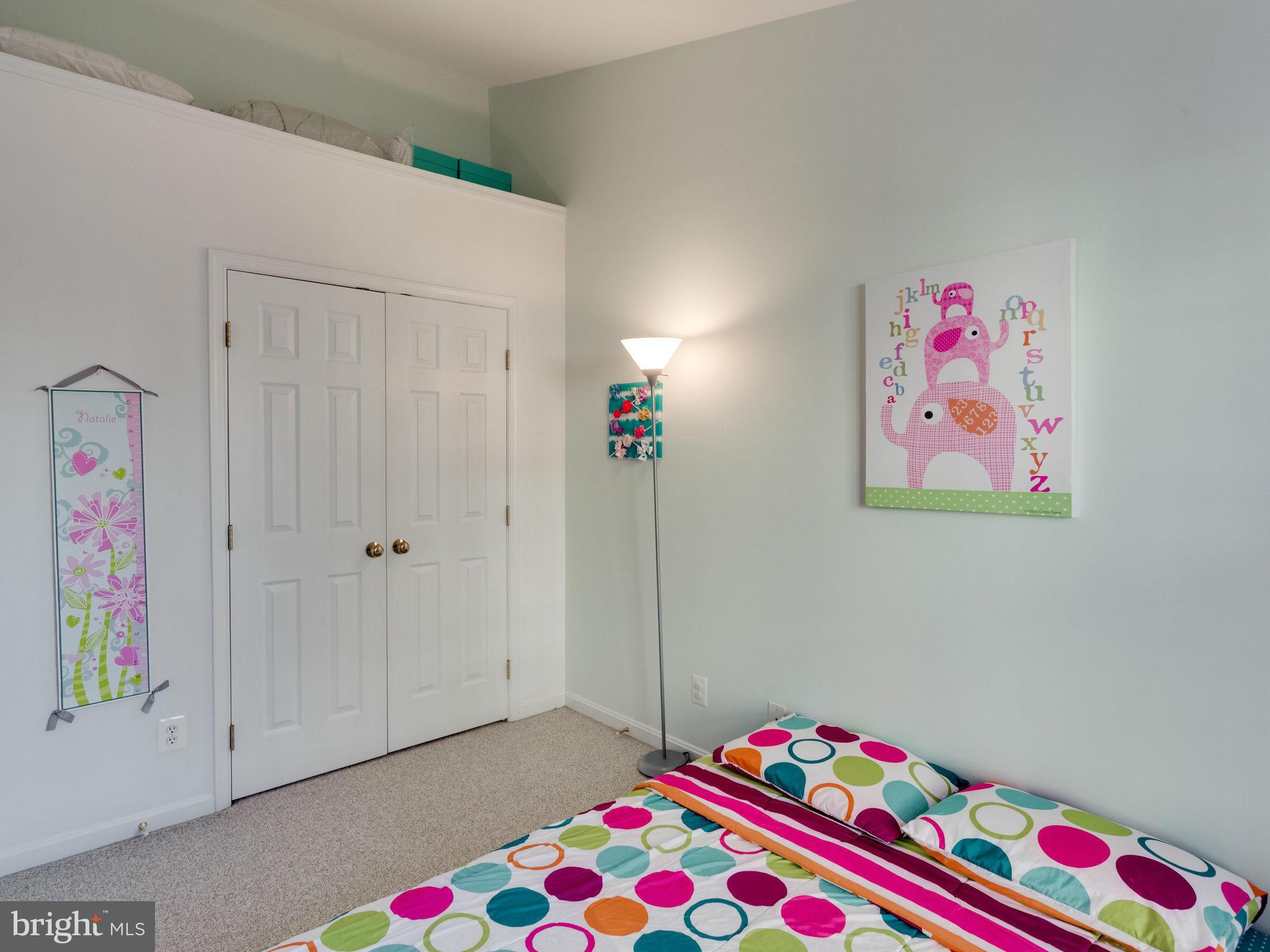 FAIR LAKES - Residential