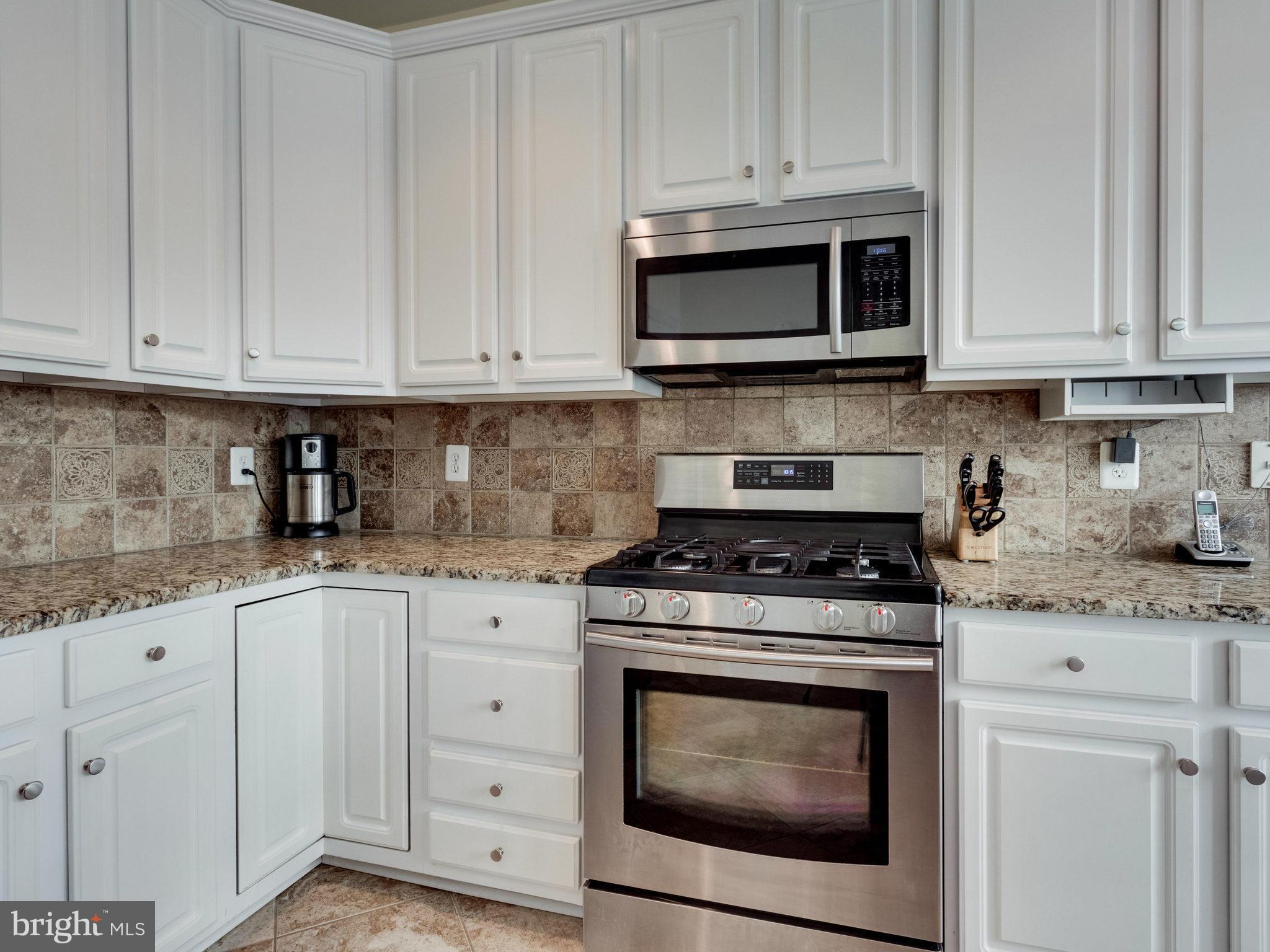 FAIR LAKES - Residential