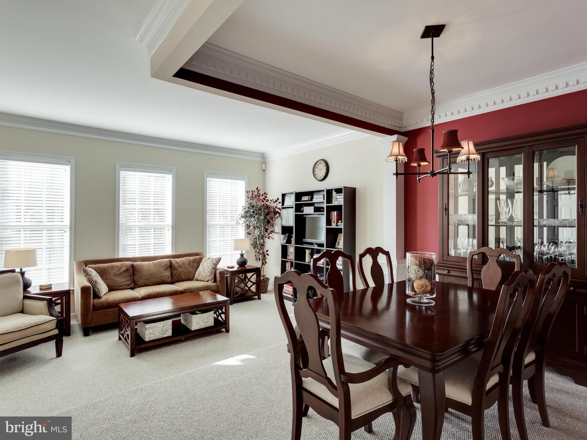 FAIR LAKES - Residential