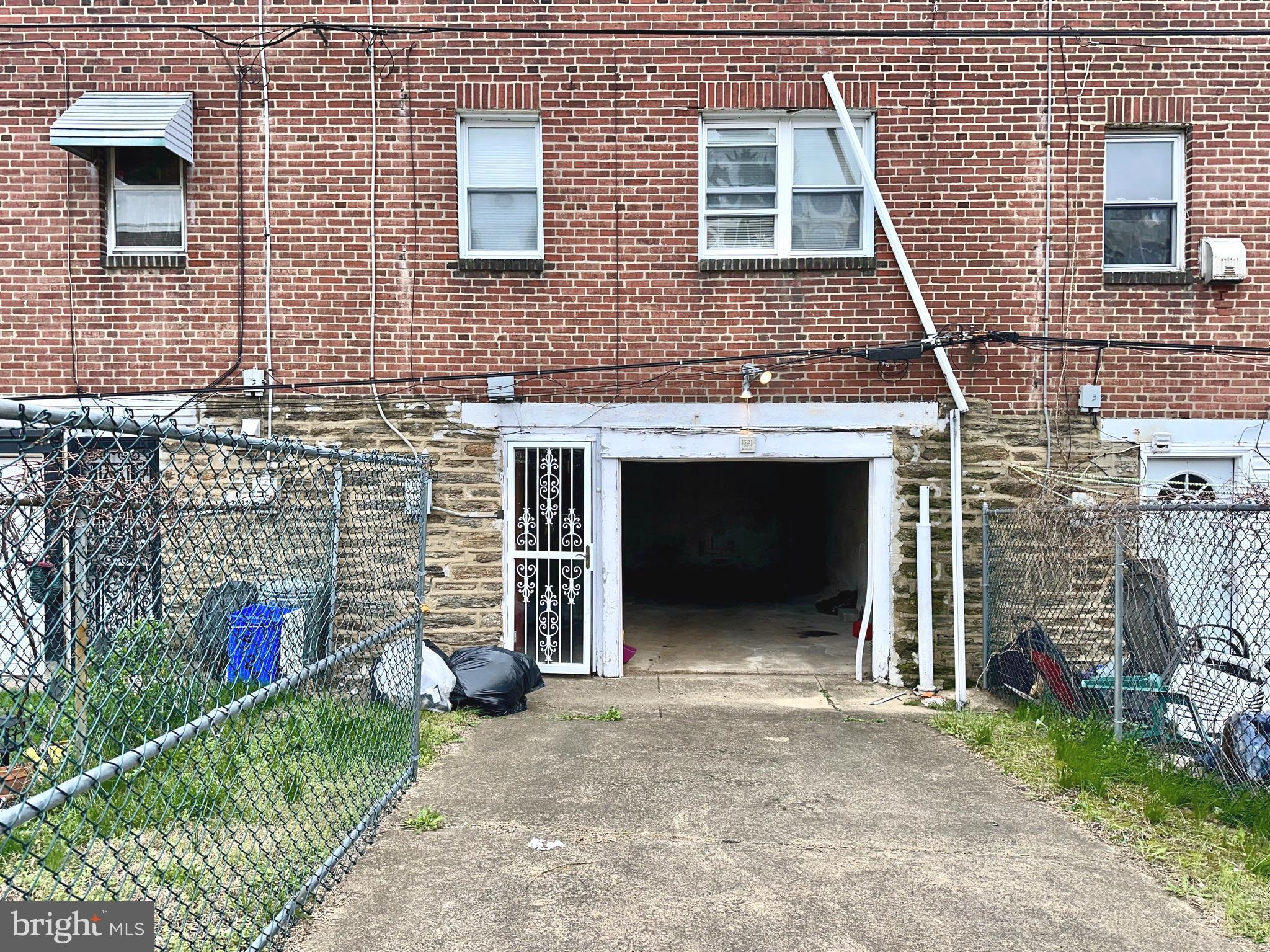 WEST OAK LANE - Residential