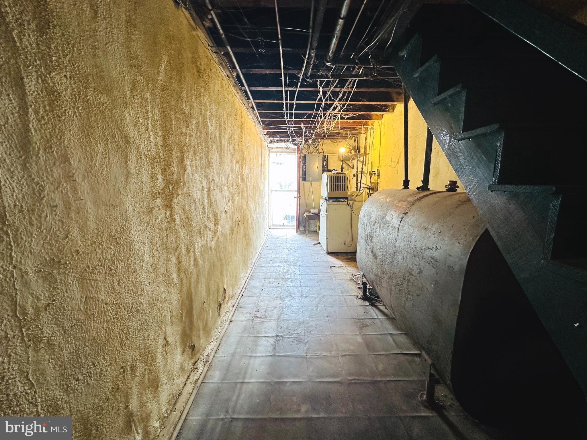 WEST OAK LANE - Residential