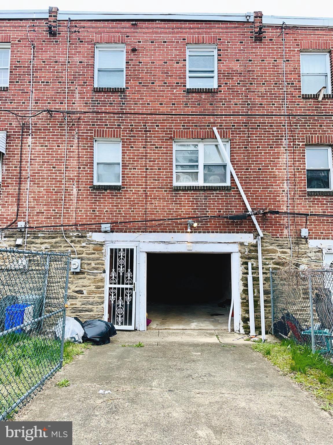 WEST OAK LANE - Residential