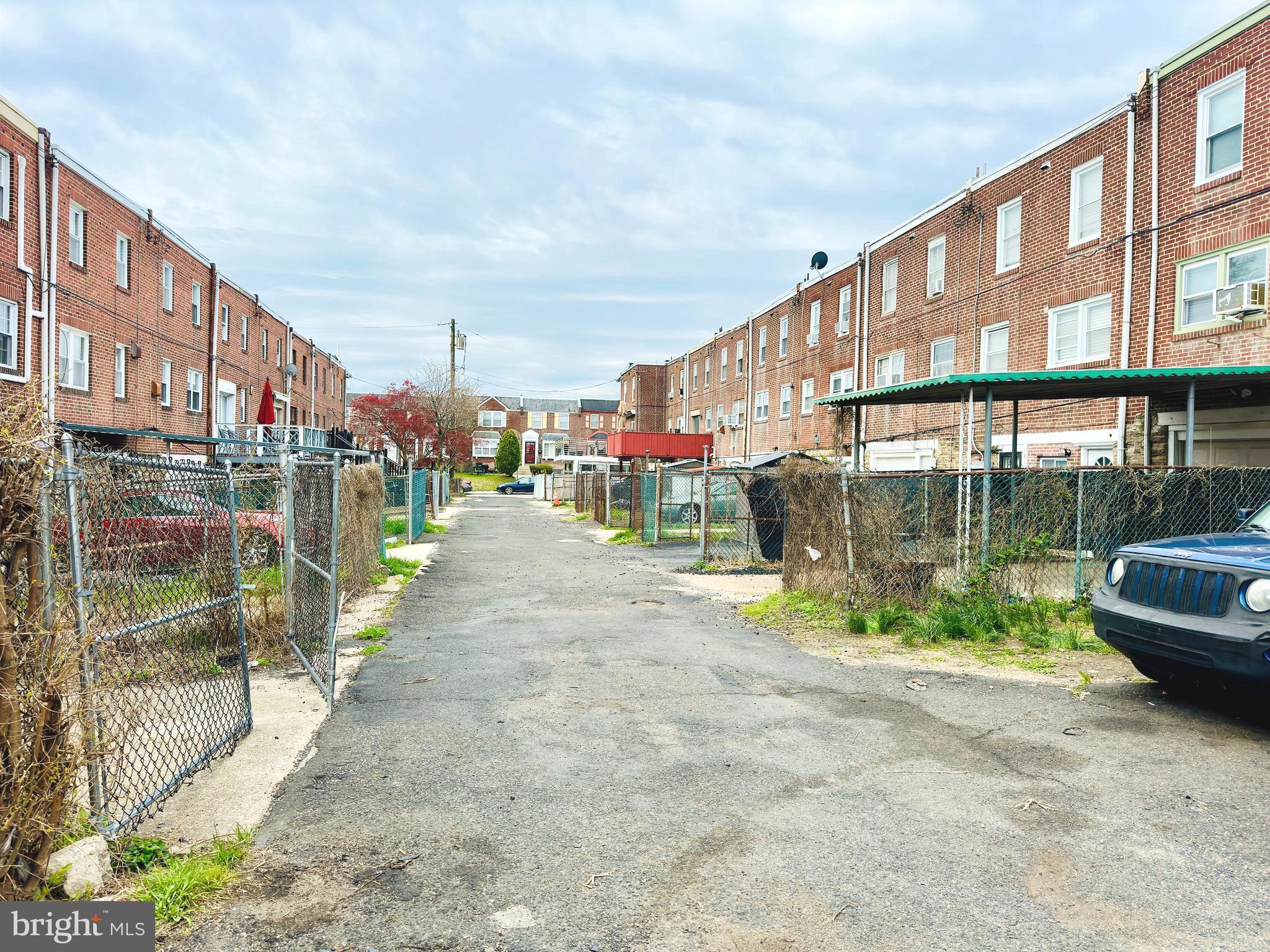 WEST OAK LANE - Residential