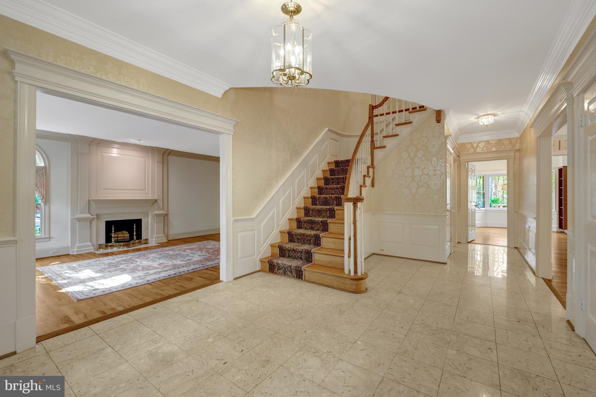 326 CANTERWOOD LANE
