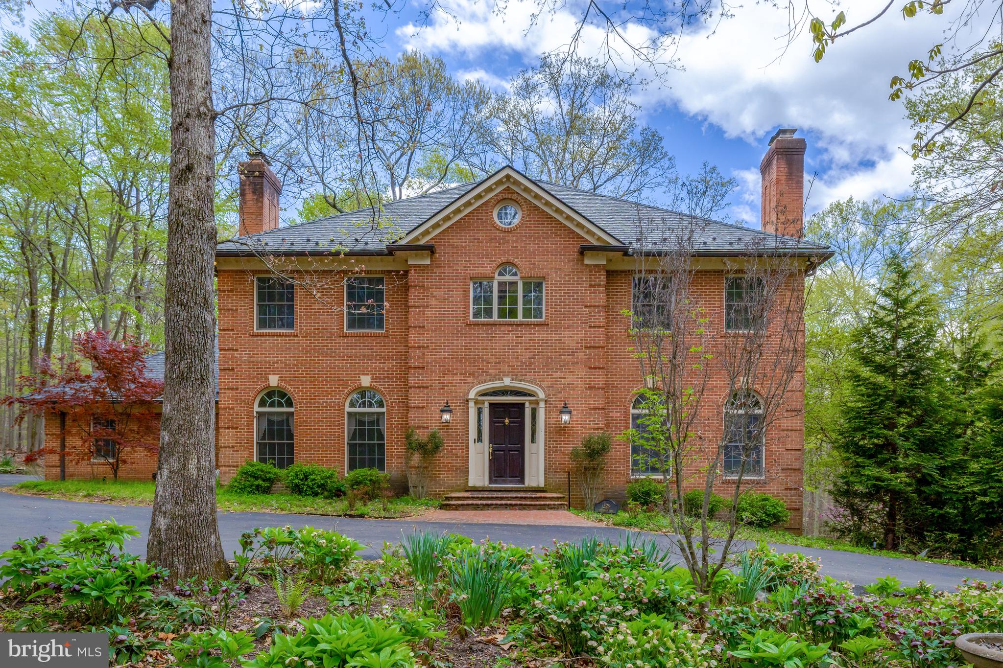 326 CANTERWOOD LANE