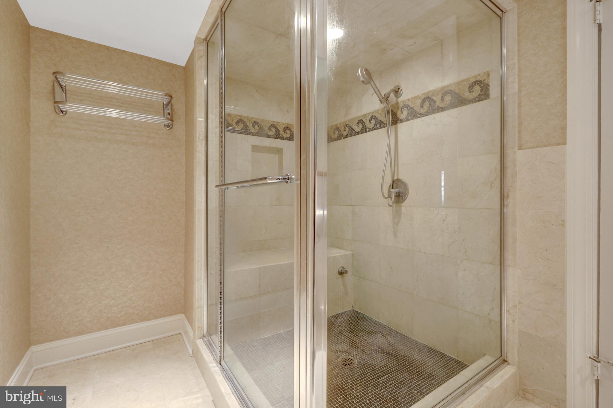 CANTERWOOD - Residential