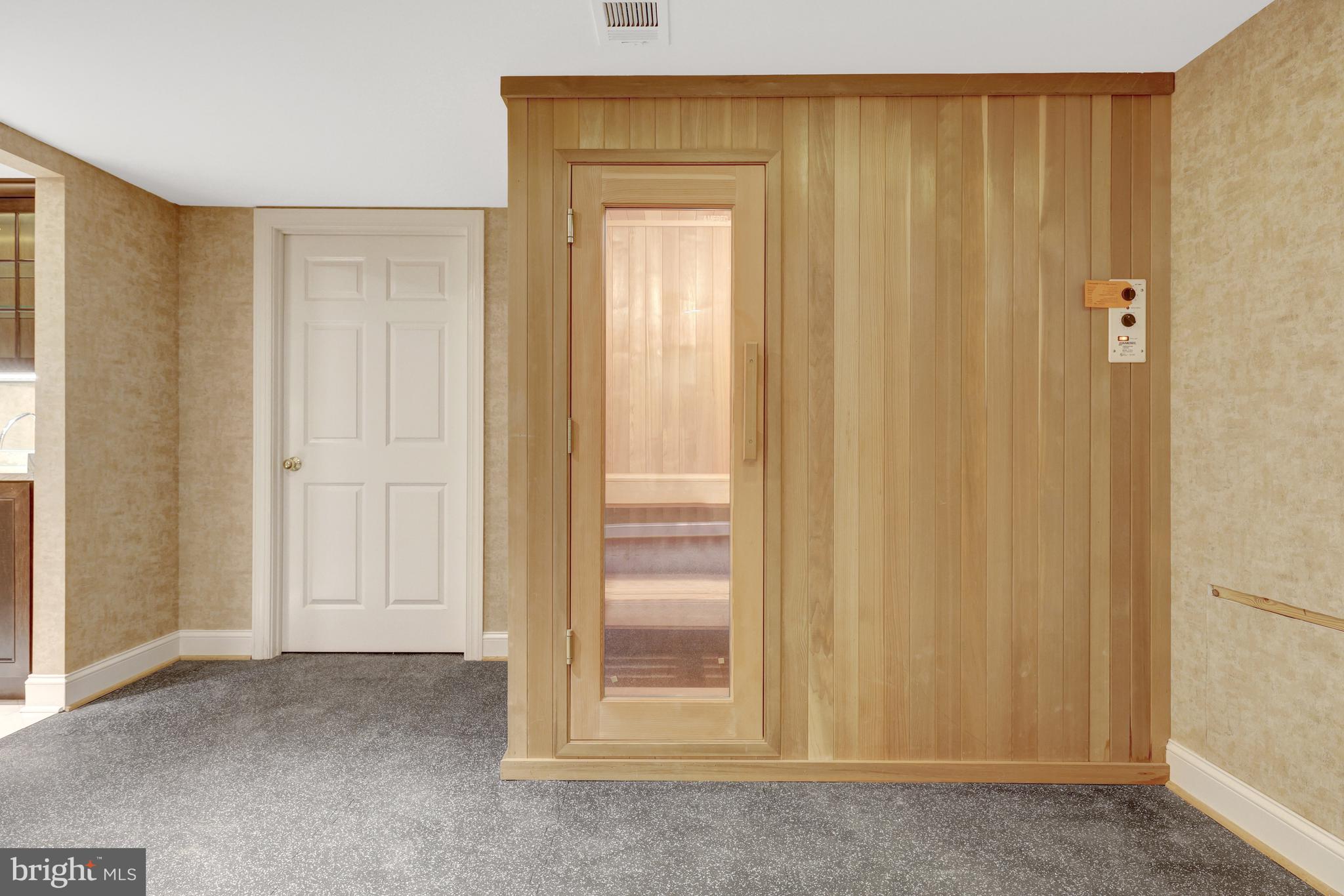 CANTERWOOD - Residential