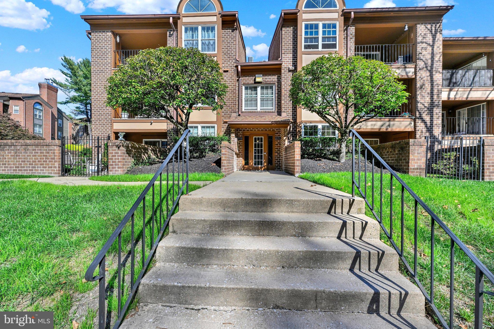 2151 WOODBOX LANE B