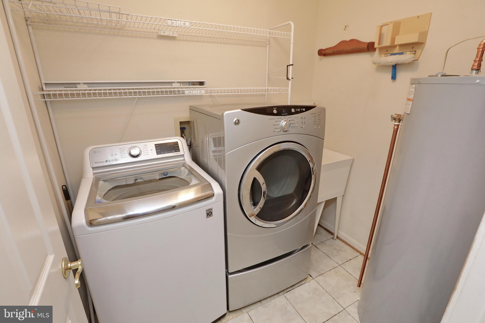 KINGS GRANT - Residential