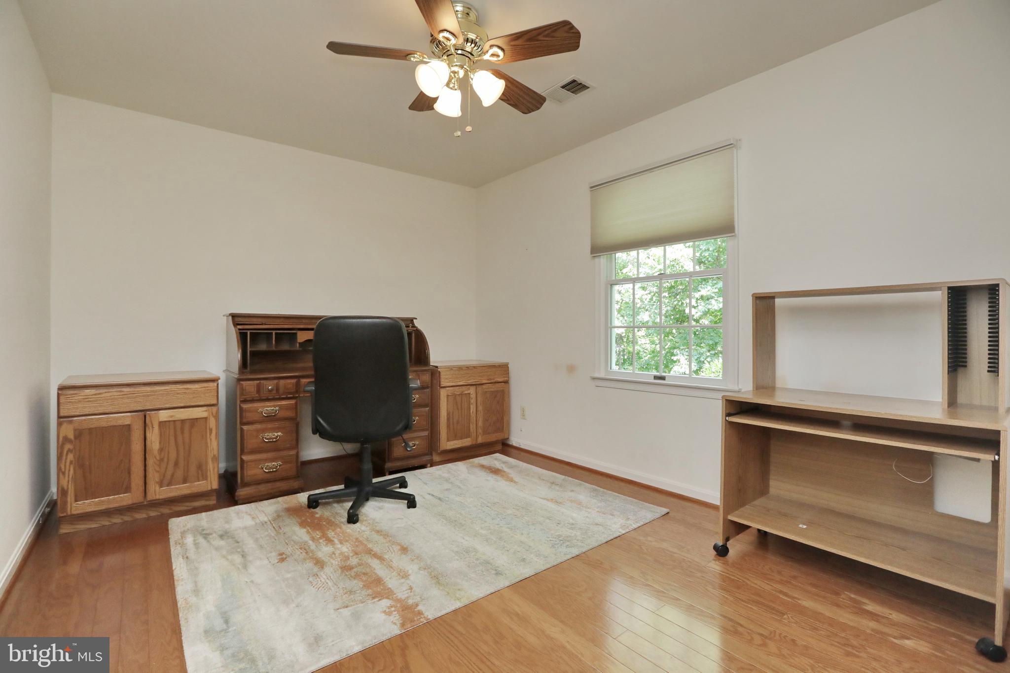 KINGS GRANT - Residential