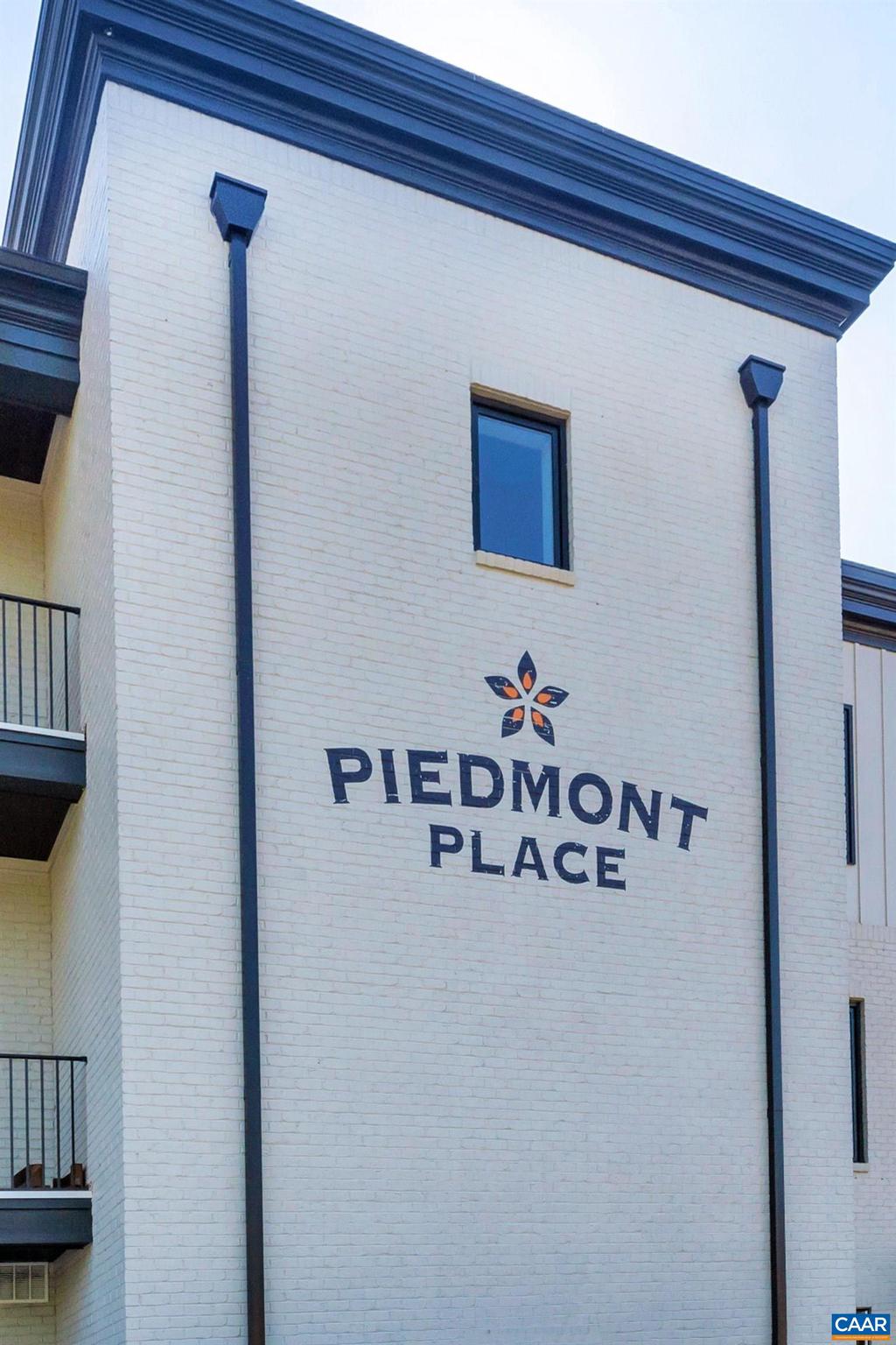 GRAYROCK - Residential