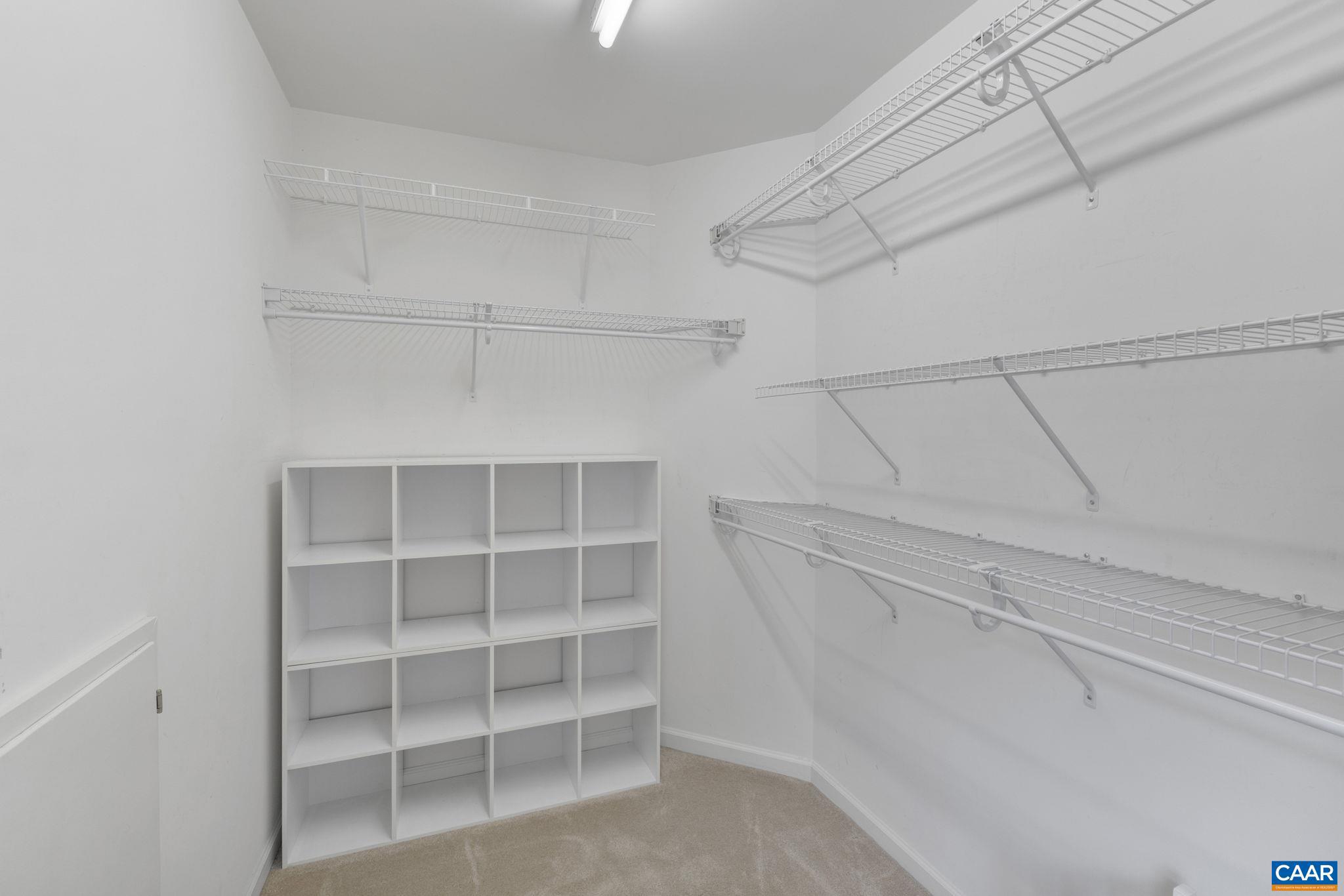 GRAYROCK - Residential