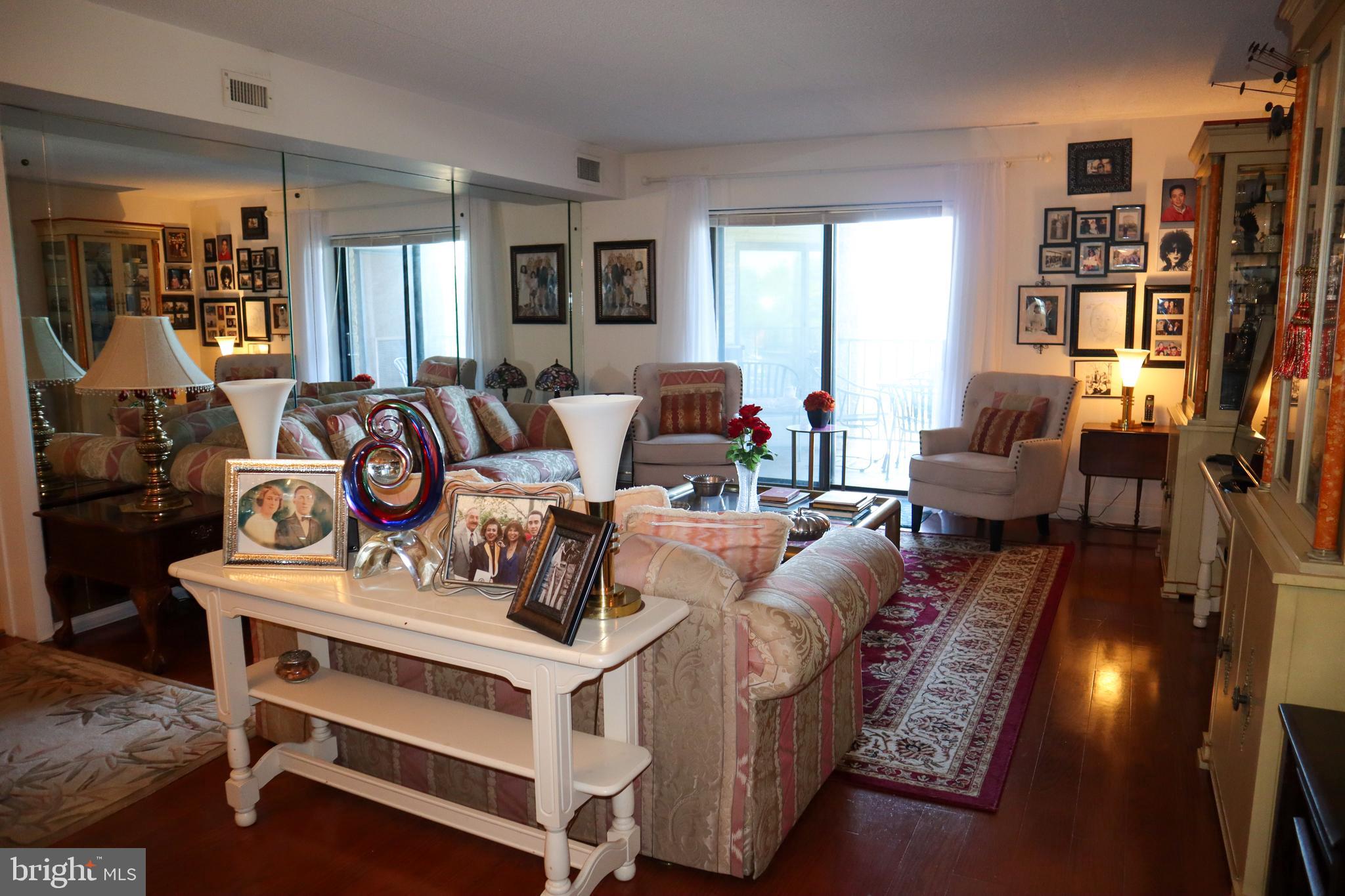 VALLEY FORGE TOWER - Residential