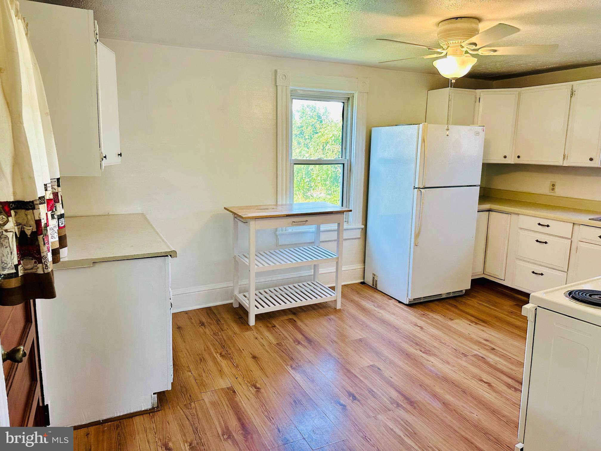 TOWN OF ROMNEY - Residential