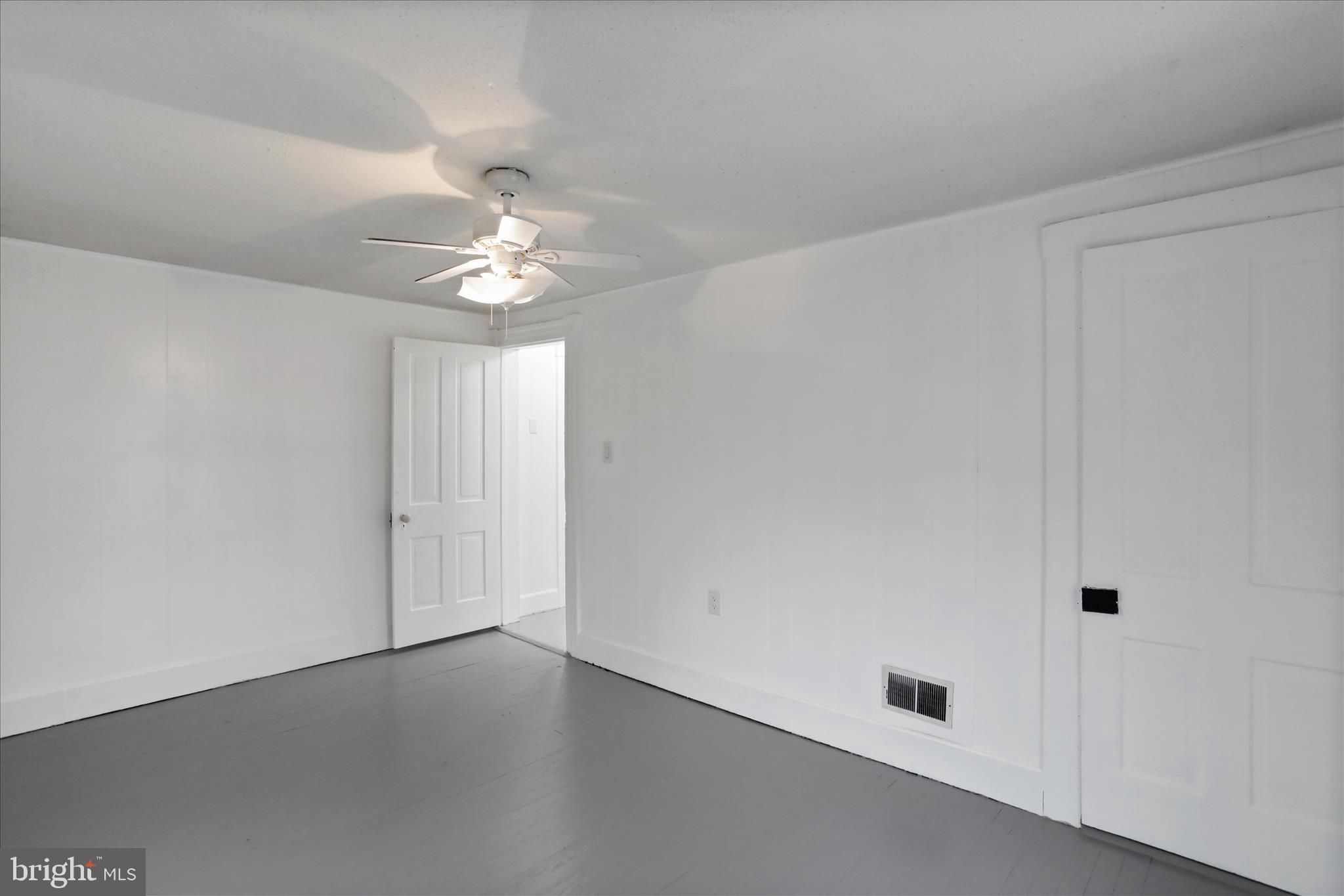 TOWN OF ROMNEY - Residential