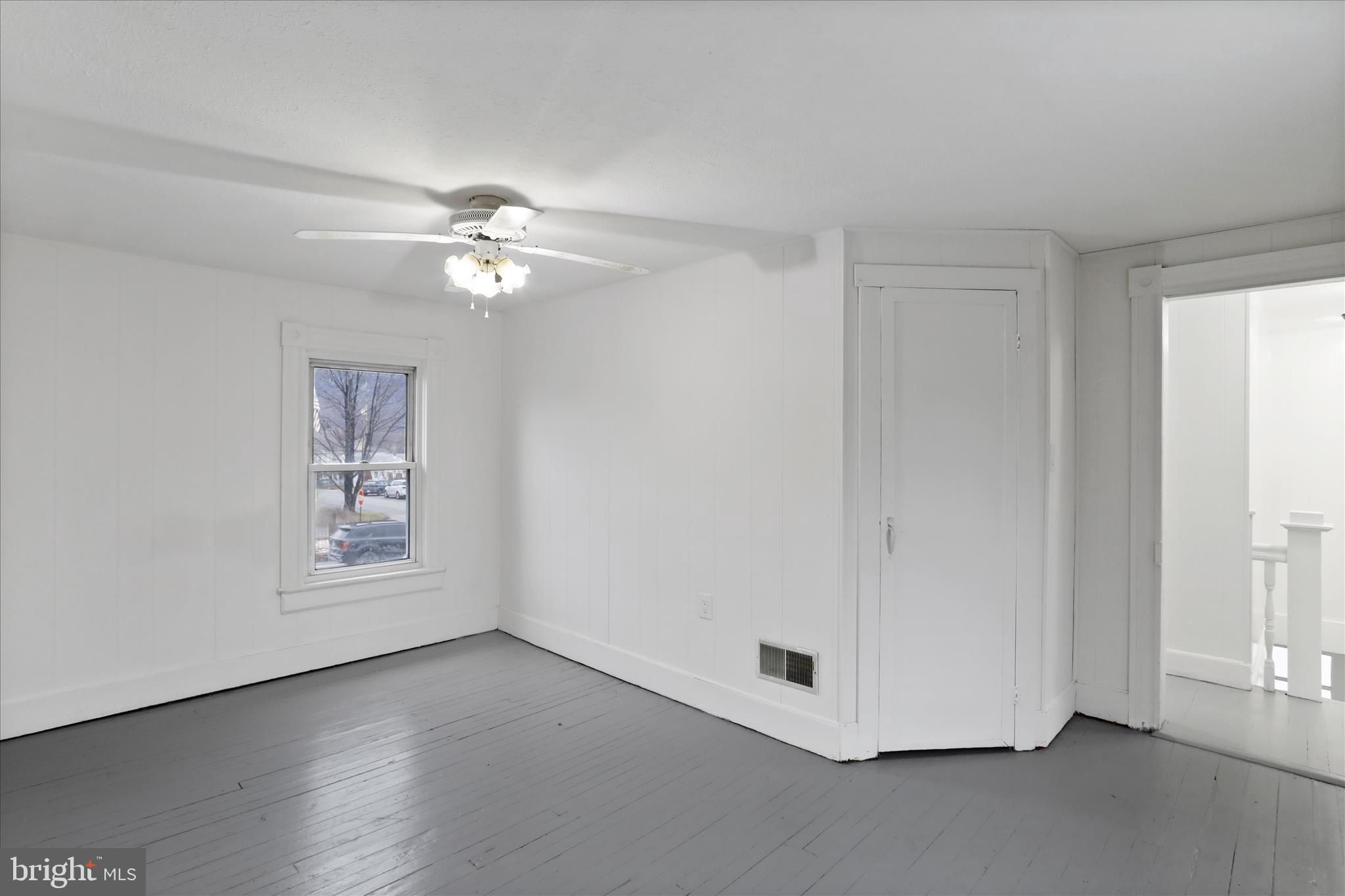 TOWN OF ROMNEY - Residential