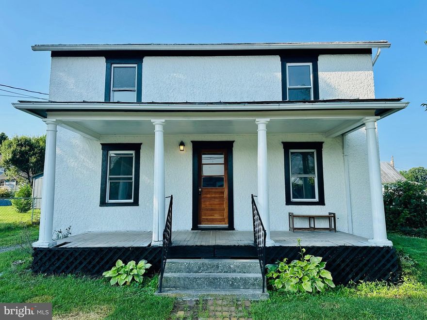 Come and see this 4 bedroom and 1 bathroom home in downtown Romney! A great location in town that offers plenty of bedrooms, two covered porches, a spacious kitchen and a detached garage! The home has had some recent updates and a fresh coat of paint. The property offers its own driveway with easy accessibility from the back porch into the kitchen. There is a nice sized backyard to allow for outdoor living space.