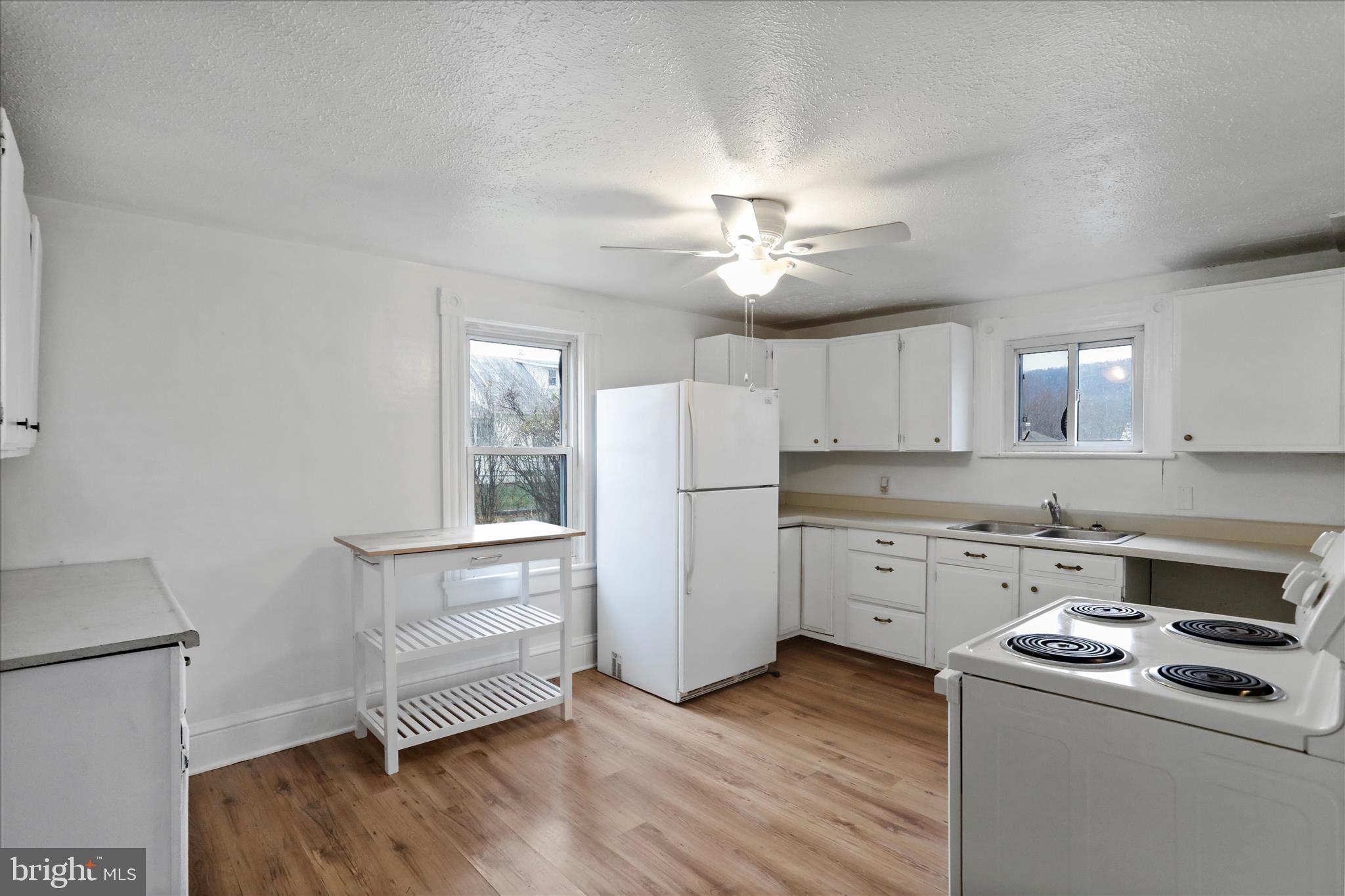 TOWN OF ROMNEY - Residential