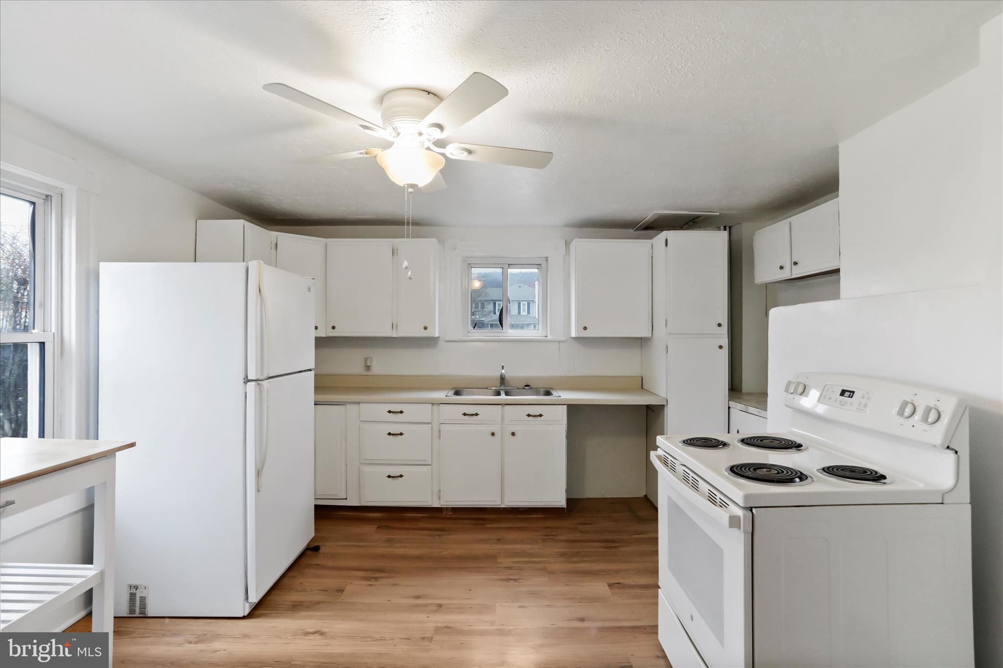 TOWN OF ROMNEY - Residential