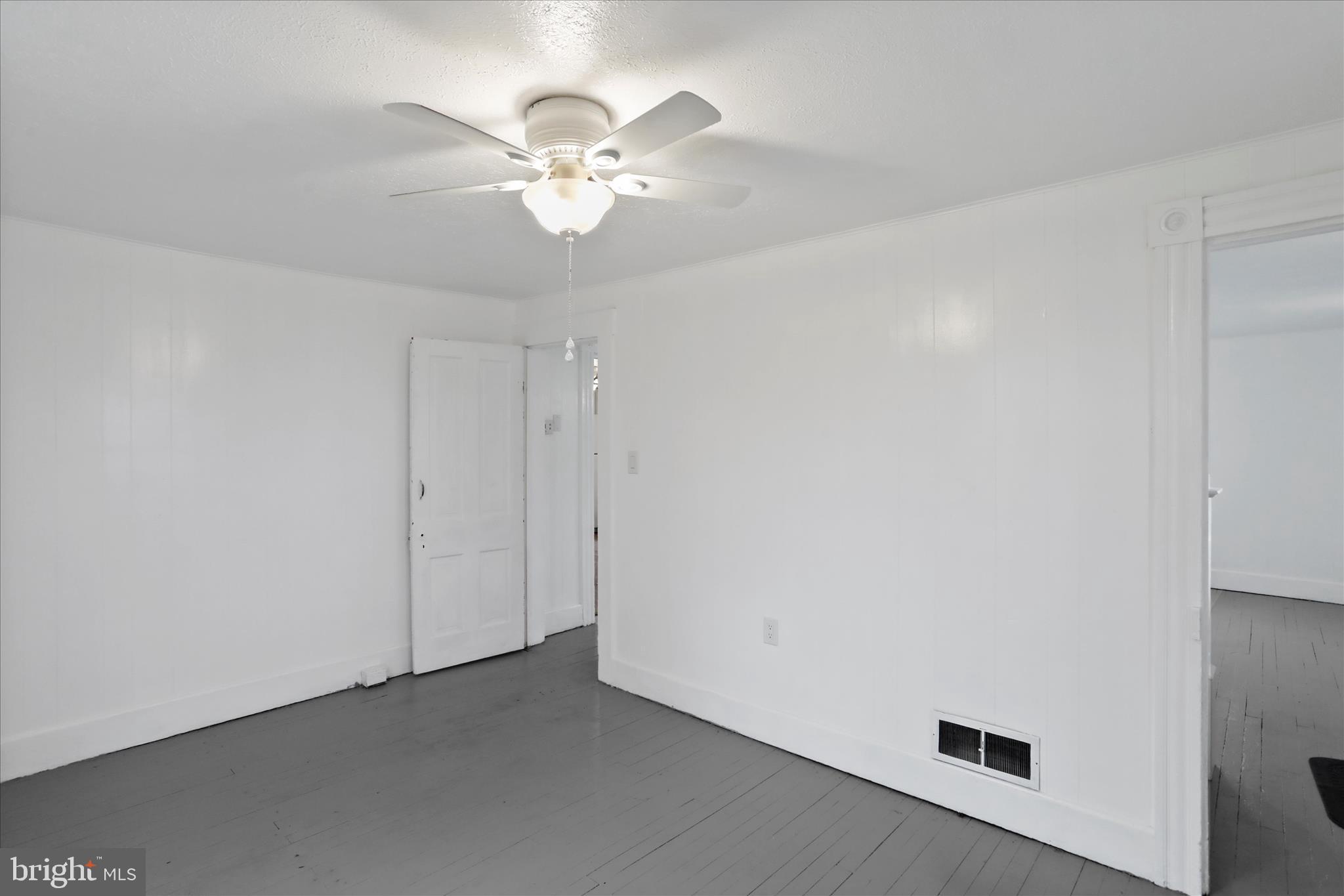 TOWN OF ROMNEY - Residential