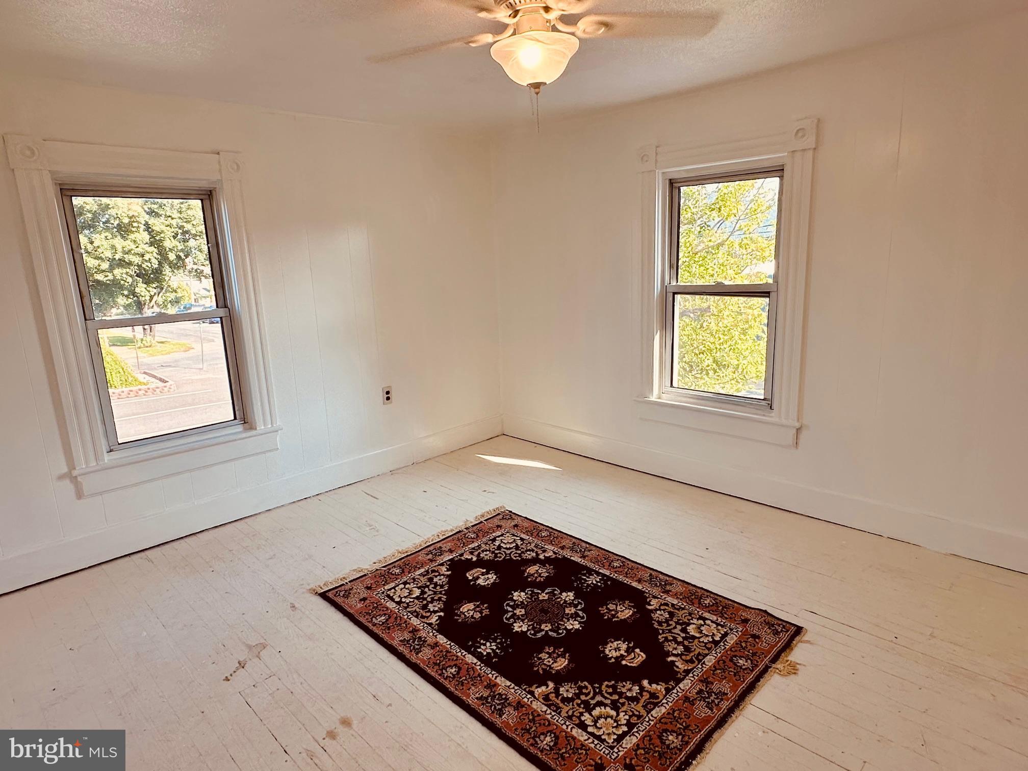 TOWN OF ROMNEY - Residential