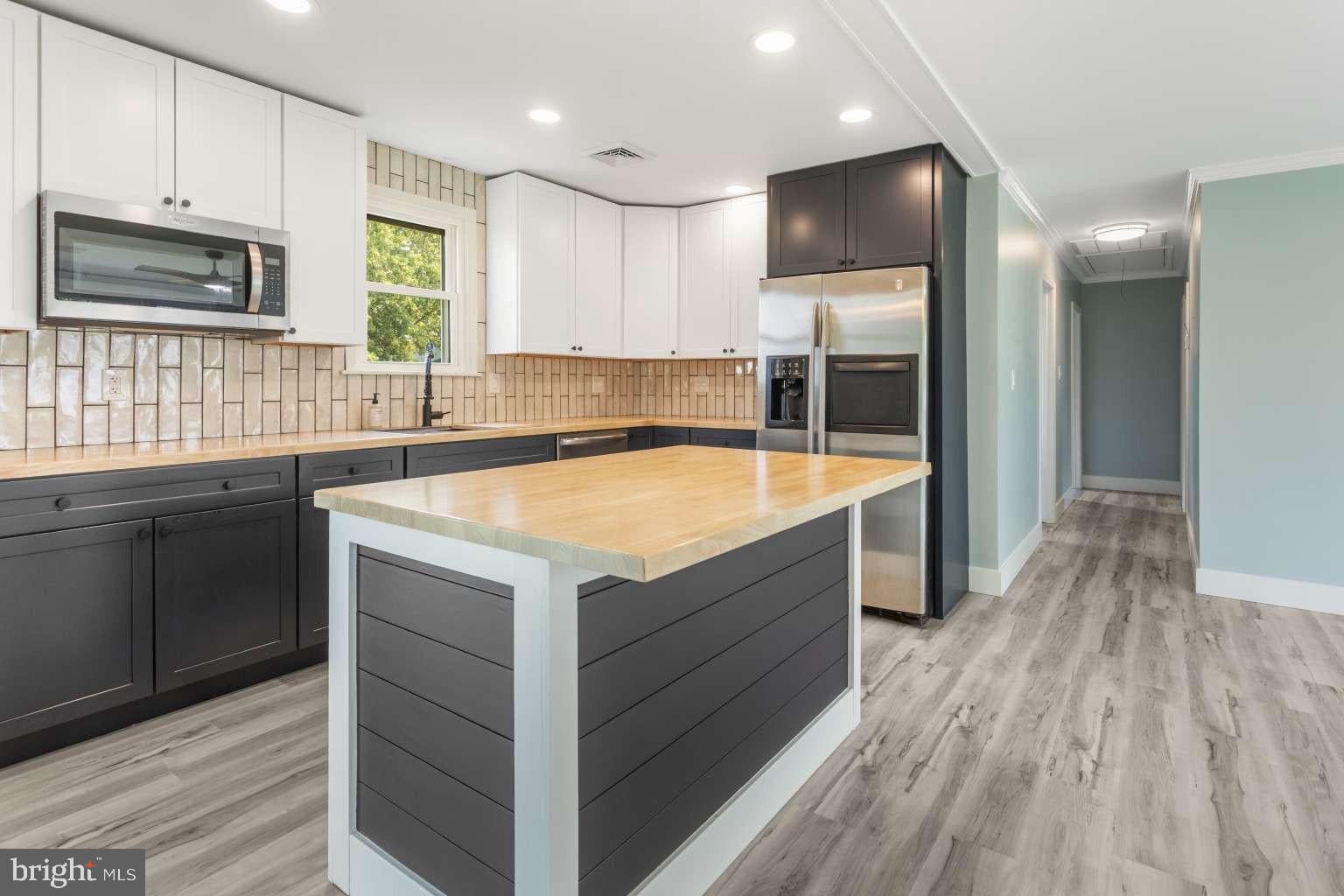 801 CHESTER RIVER DRIVE