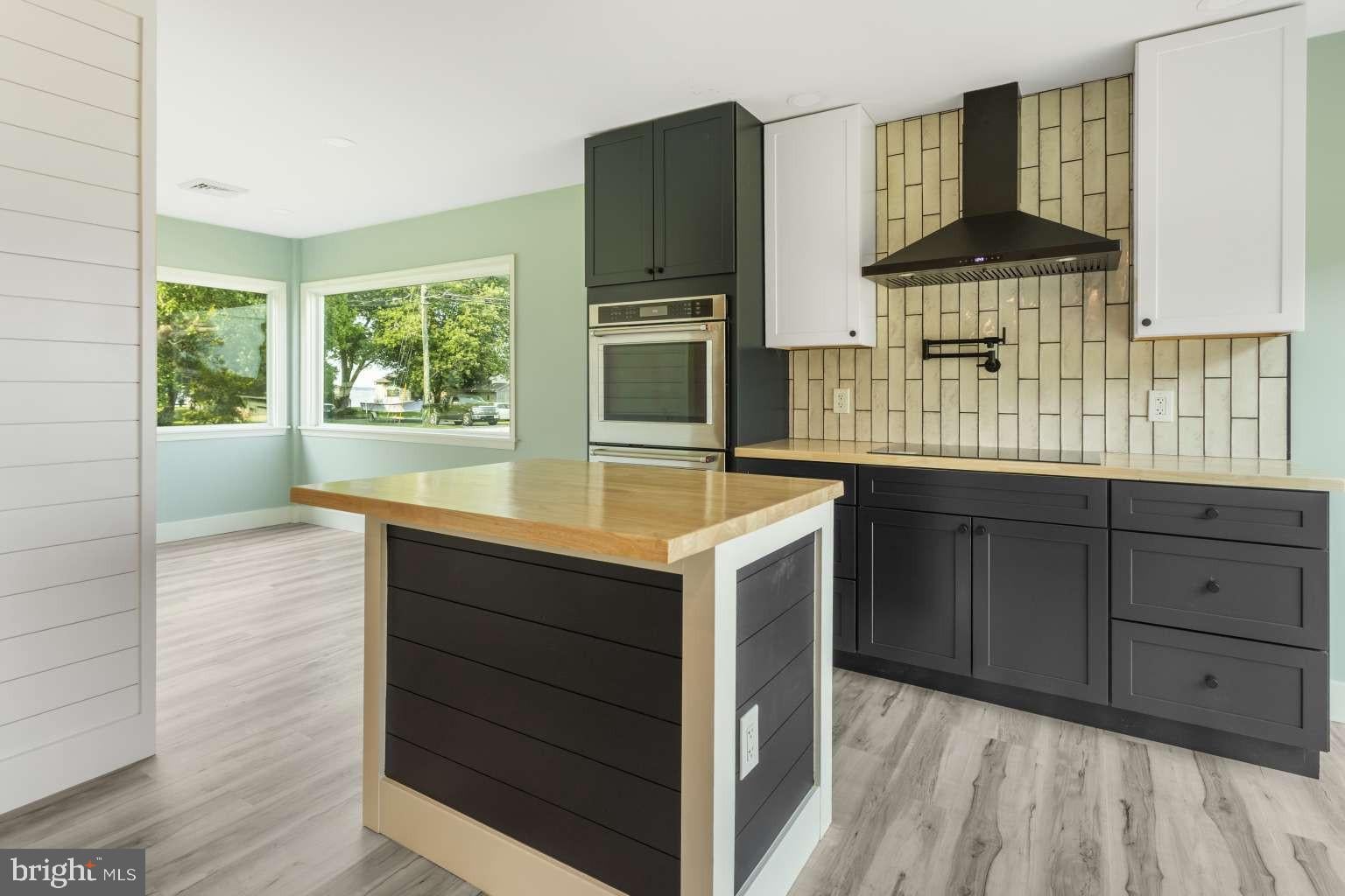 801 CHESTER RIVER DRIVE