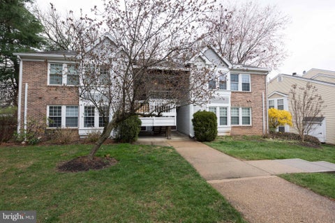 Photo of 3402 Lakeside View Drive #13-4, FALLS CHURCH, VA 22041 (MLS # VAFX2336272)
