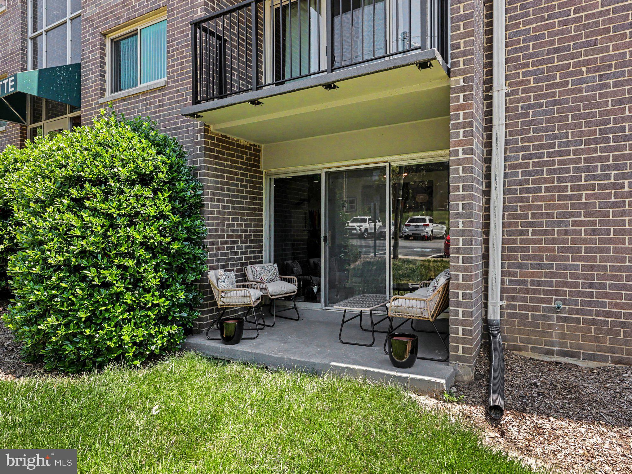 OCCOQUAN RIDGE CONDO - Residential