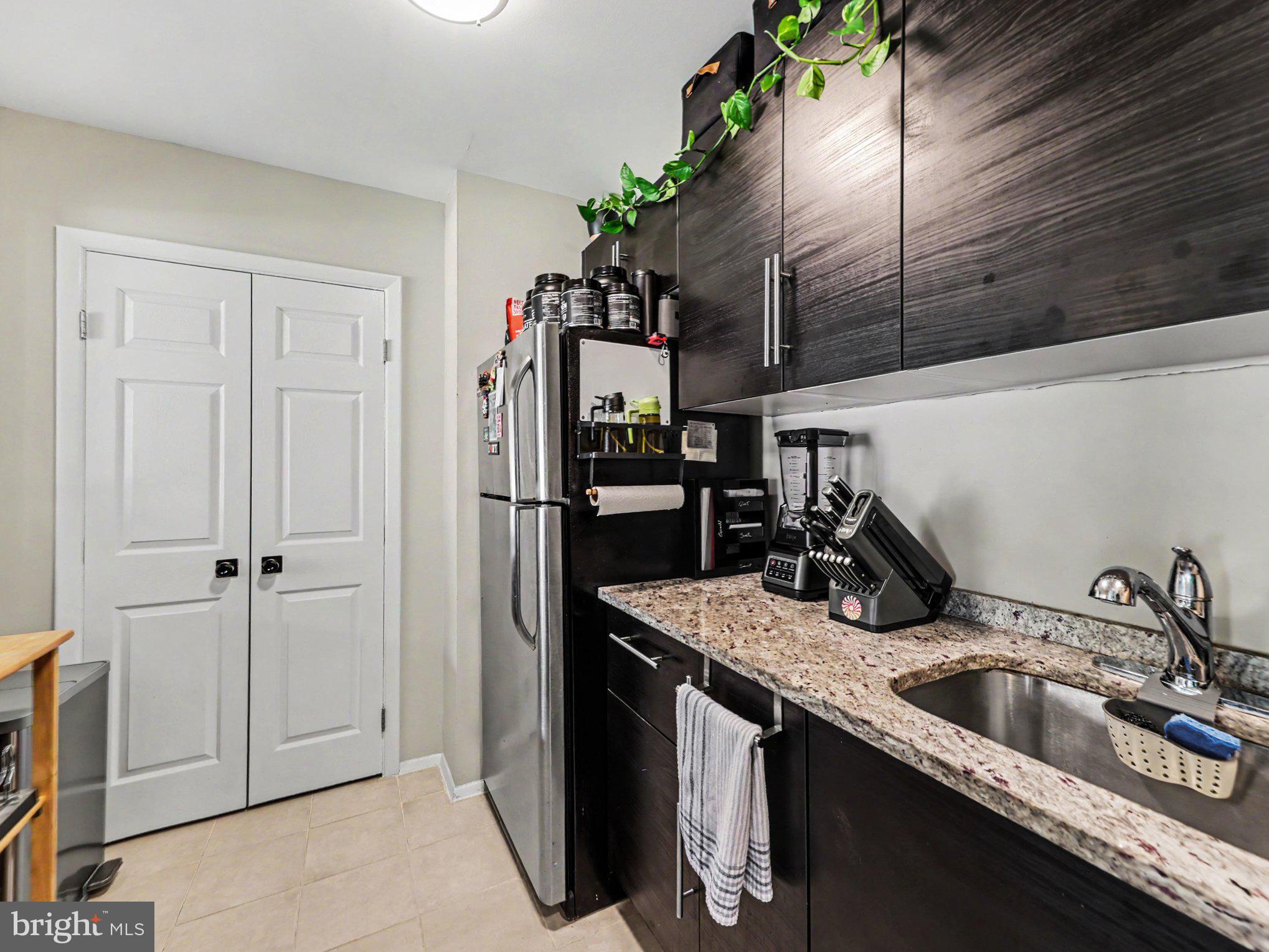 OCCOQUAN RIDGE CONDO - Residential