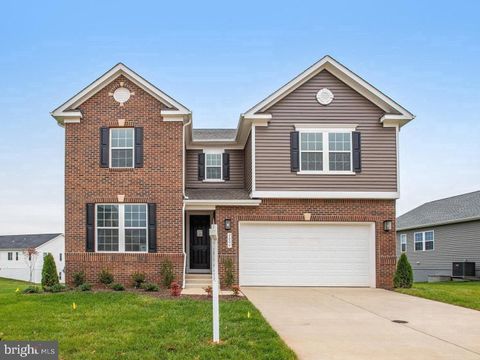 Photo of 2009 Divot Drive, CULPEPER, VA 22701 (MLS # VACU2013528)