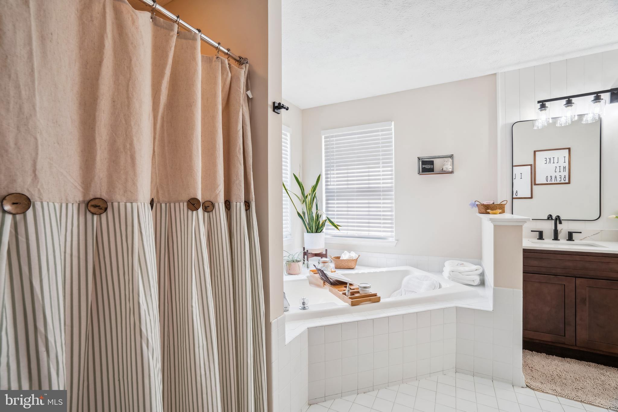 GALLATIN WOODS - Residential