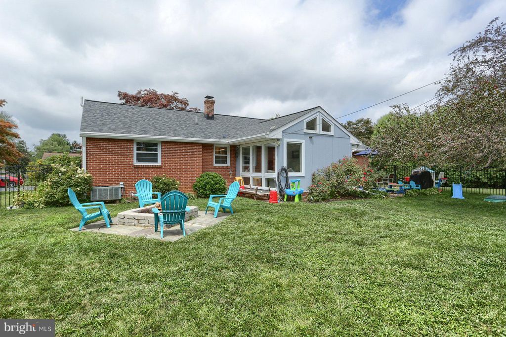 Photo of 119 SHANNON DR, LANCASTER, PA 17603 (MLS # PALA2038964)