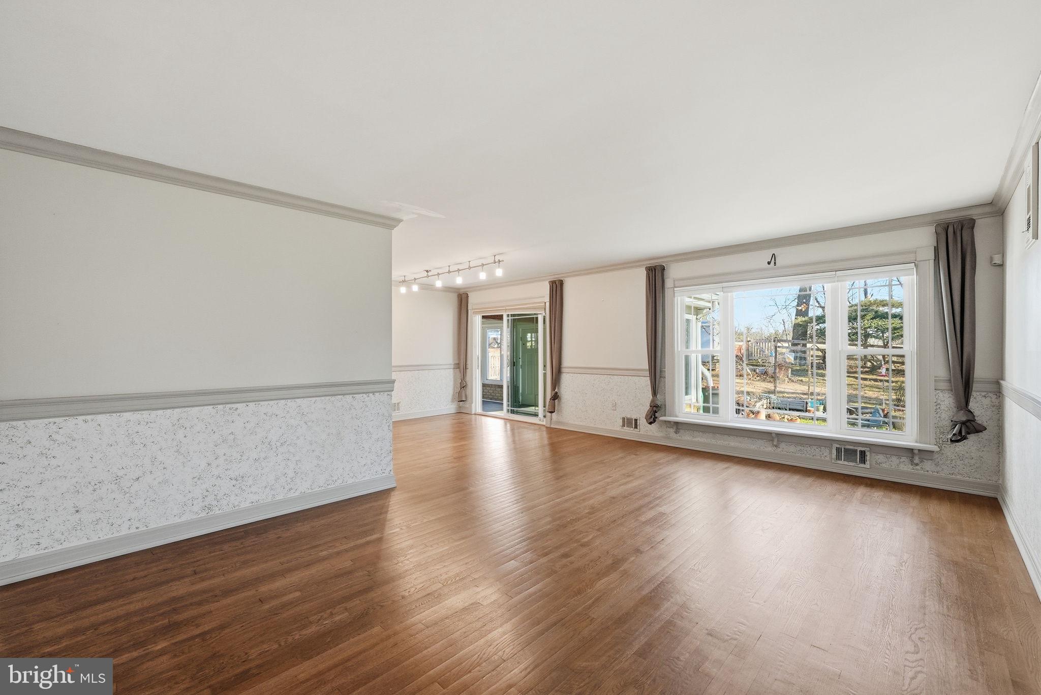 ROSECROFT PARK - Residential