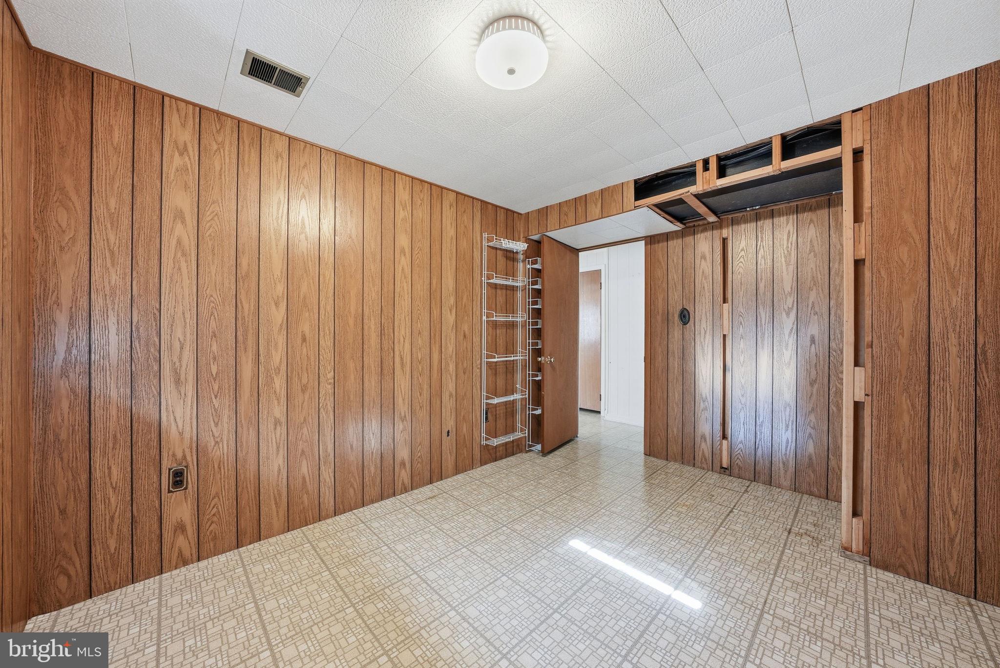 ROSECROFT PARK - Residential