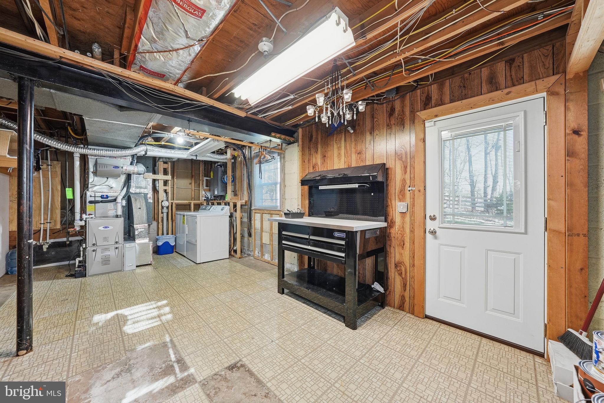 ROSECROFT PARK - Residential