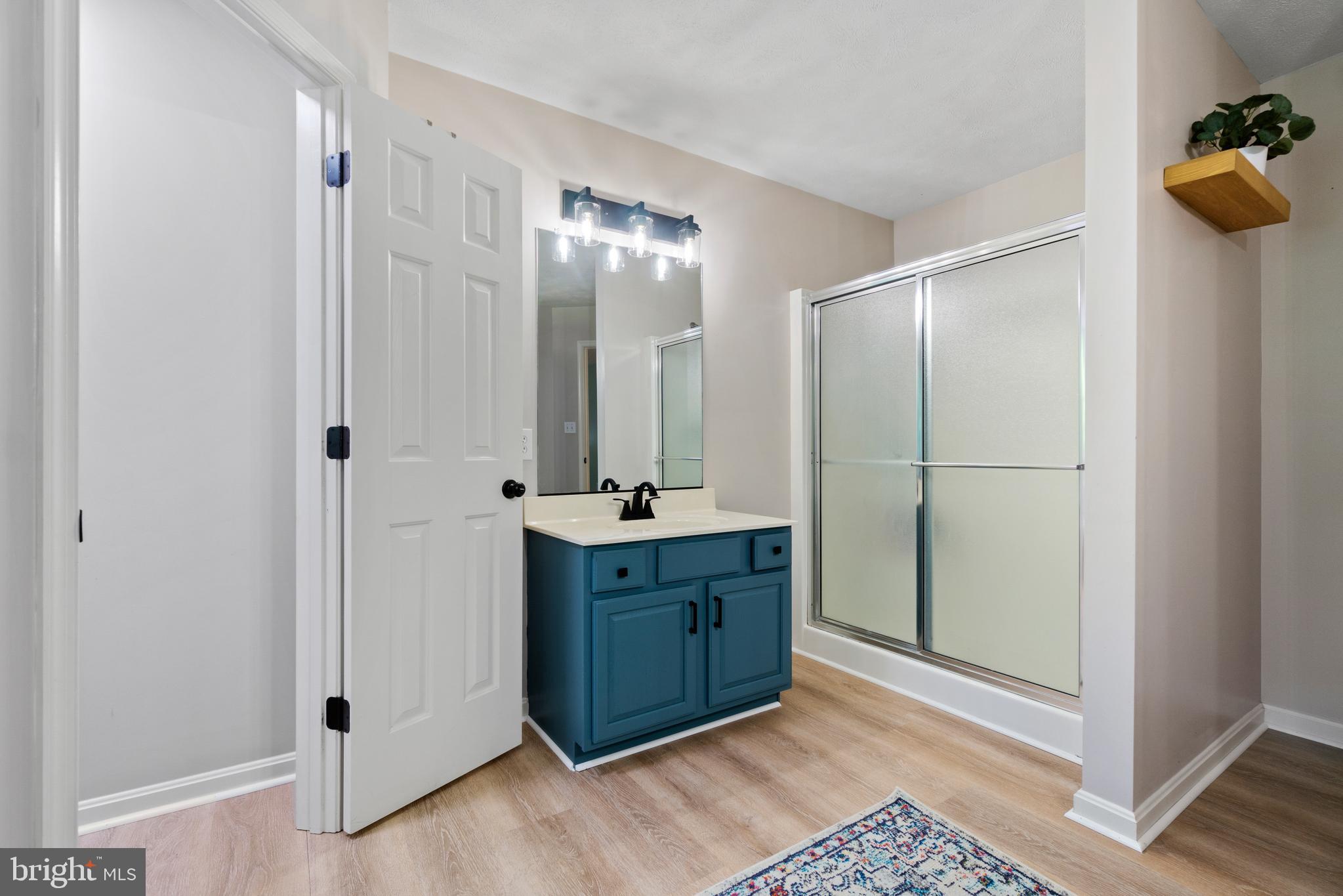 PRESIDENTIAL LAKES - Residential