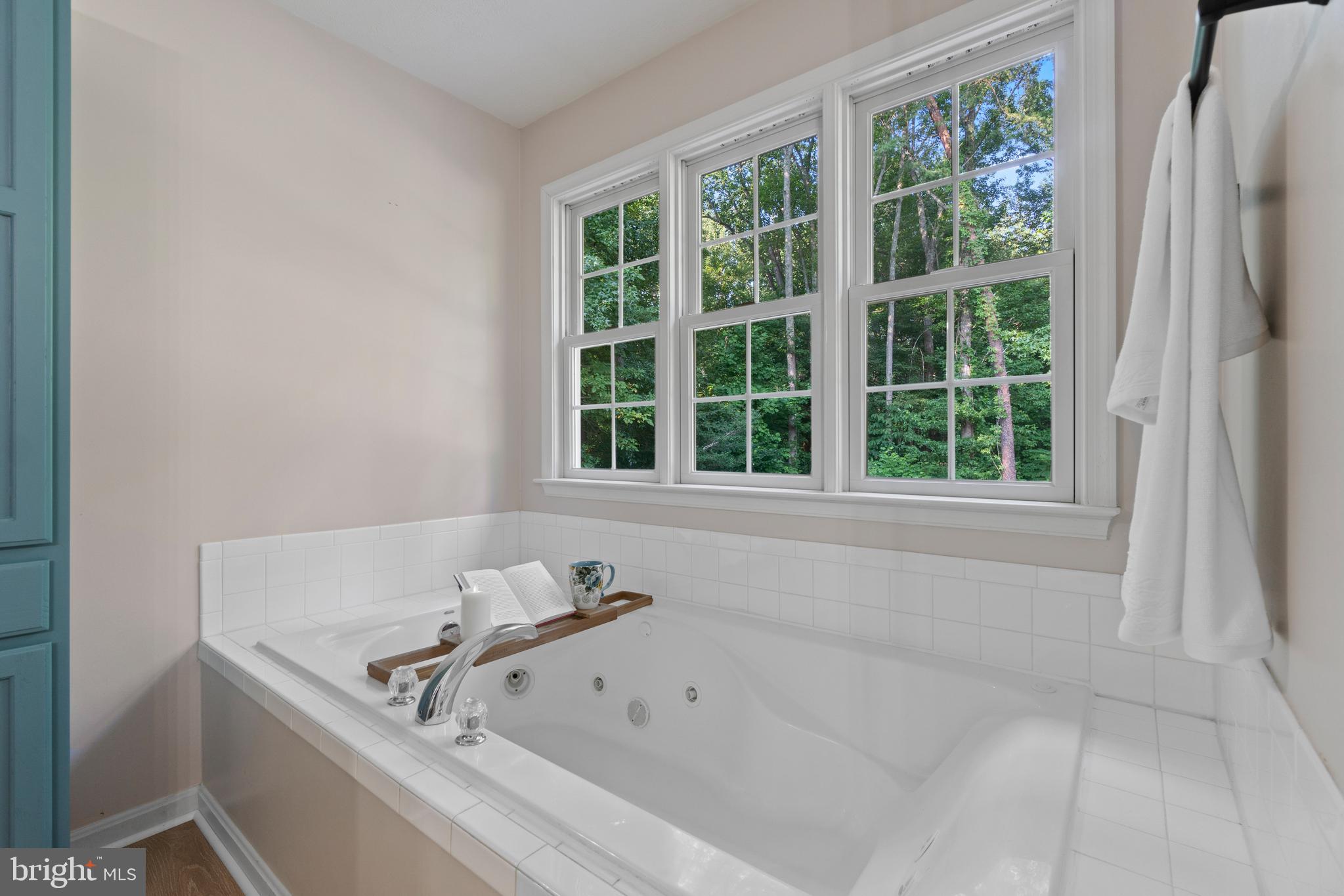 PRESIDENTIAL LAKES - Residential