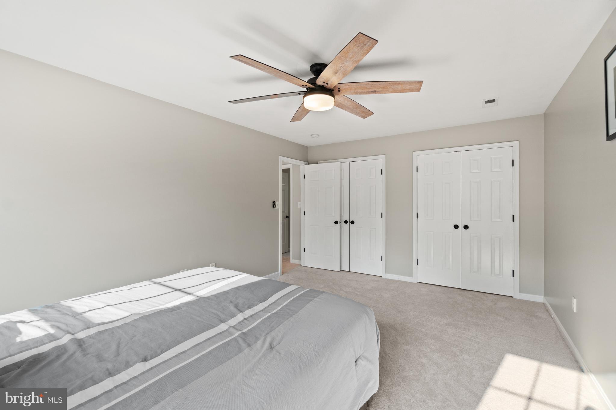 PRESIDENTIAL LAKES - Residential