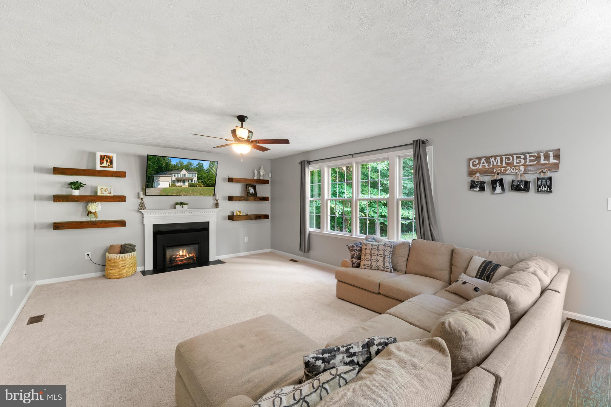 PRESIDENTIAL LAKES - Residential