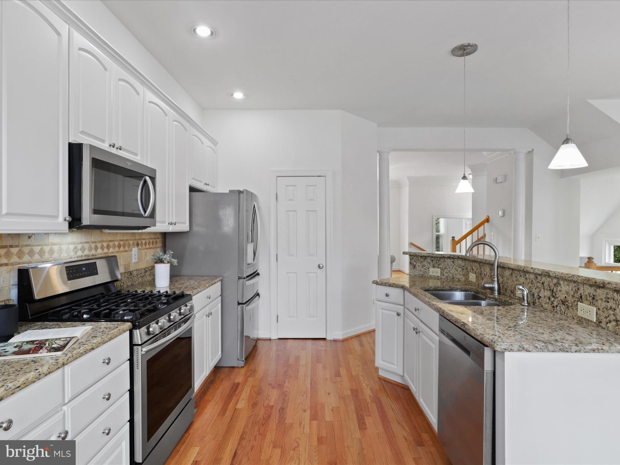 SOUTH RIDING - Residential